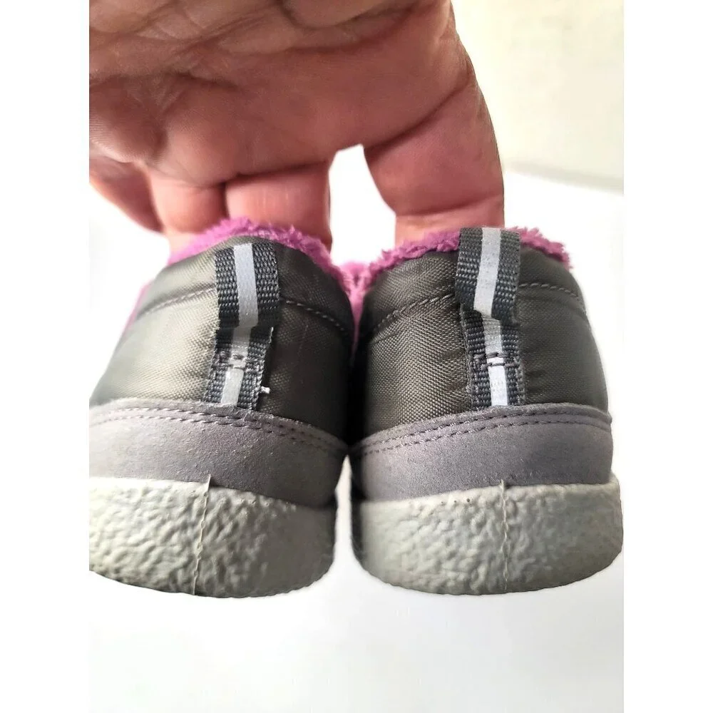 Keen Howser II Girls Insulated Slip-On Slippers‎ Lightweight Shoes Size 2